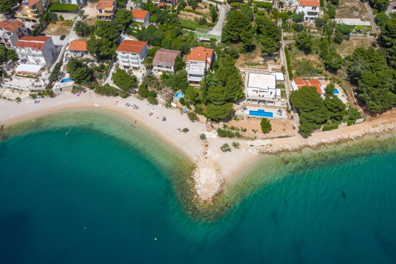 אומיס Absolute Beach Villa מראה חיצוני תמונה