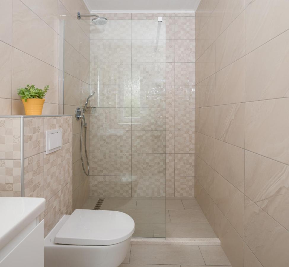 אומיס Absolute Beach Villa מראה חיצוני תמונה