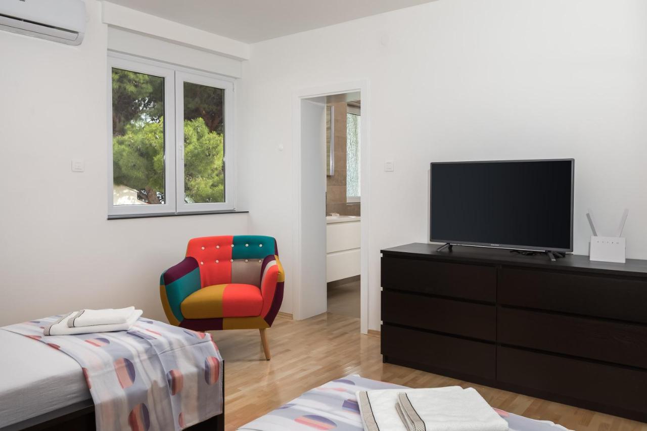 אומיס Absolute Beach Villa מראה חיצוני תמונה